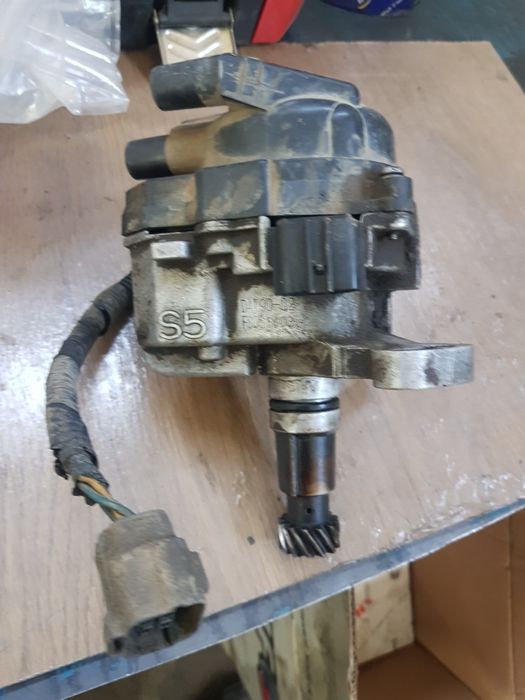 Продам тромлер s5 мазда кронус.  В оригинале.