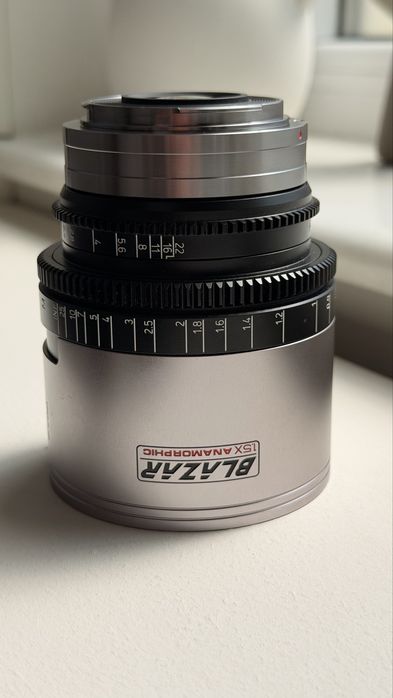 Obiectiv anamorphic 1.5X BLAZAR 45 mm T2.0 pentru Canon EF full frame / PL mount