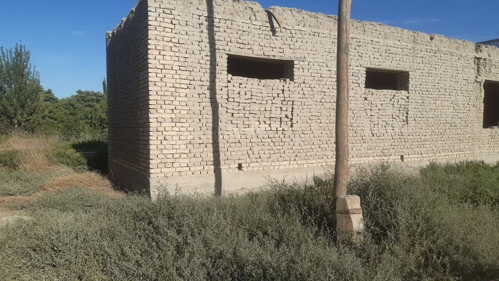 uy,uchastka 12 sotixli