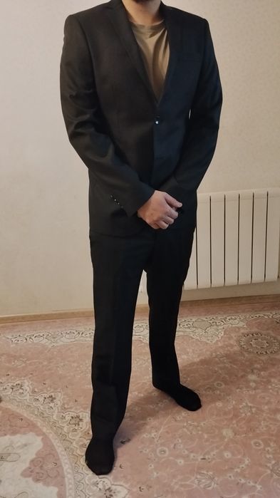 Продам мужской костюм