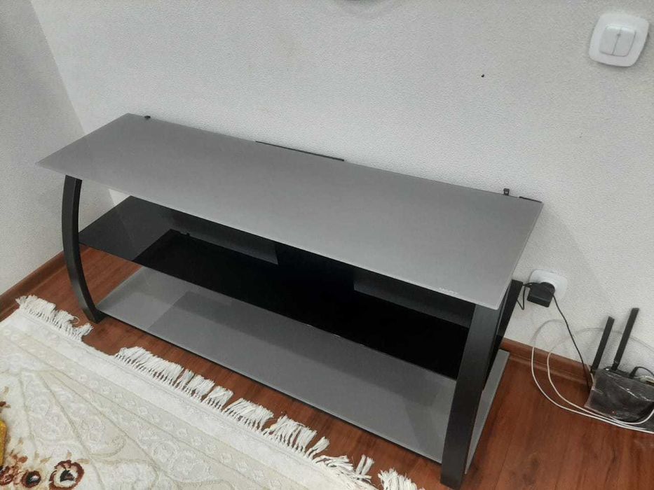 Продам подставку под телевизор