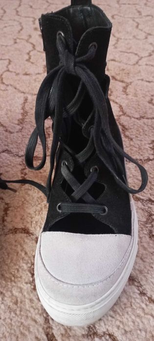 Дамски боти - черни и цвят горчица