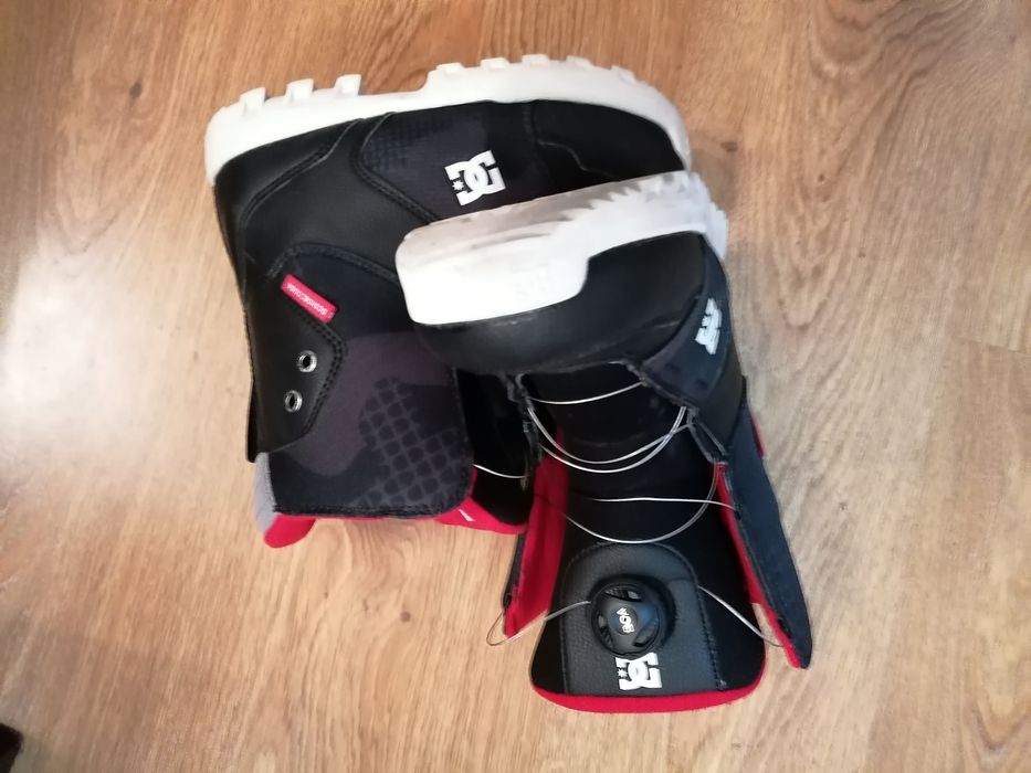 Сноуборд обувки  DC Shoes 36 размер Боа закопчаване