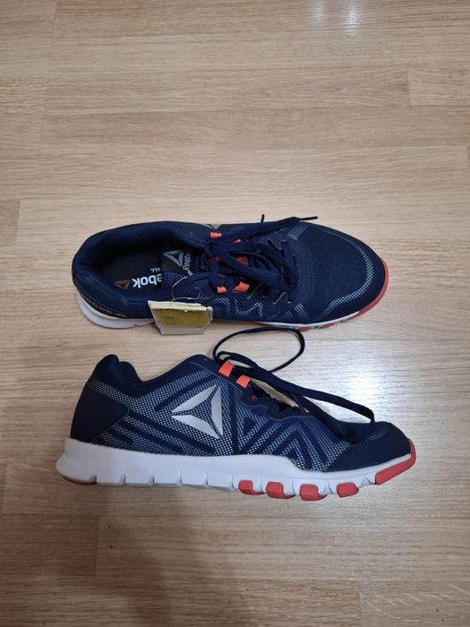 Жен.кроссовки Reebok, р.37,5