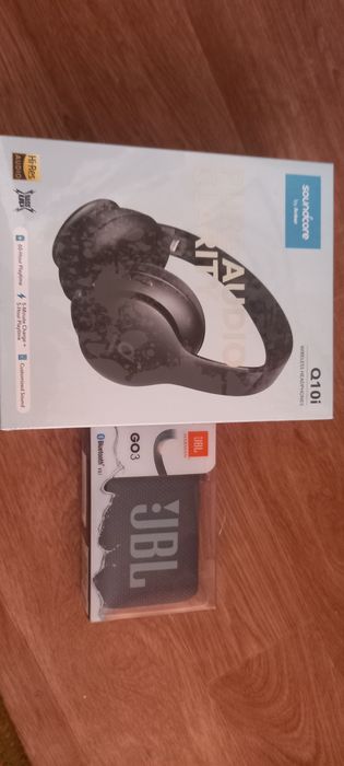 Наушники и муз колонка