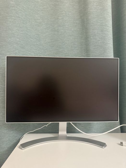 LG 24” Full HD IPS монитор (24MP88HV-S)