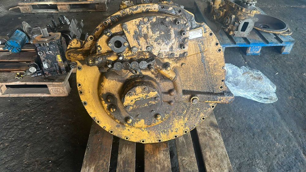 Cutie de viteze  pentru  buldozer CATERPILLAR D6N