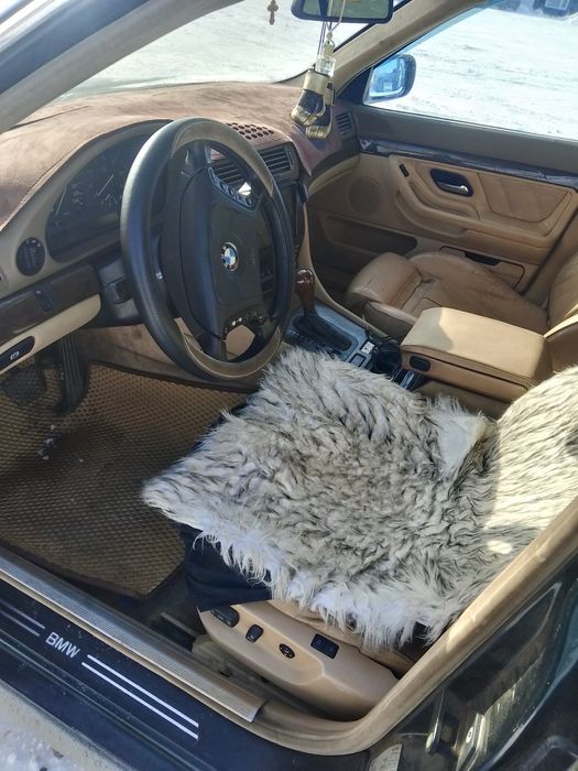 Продам БМВ 7 серии