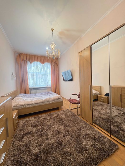 Продам коттедж в самом центре города!