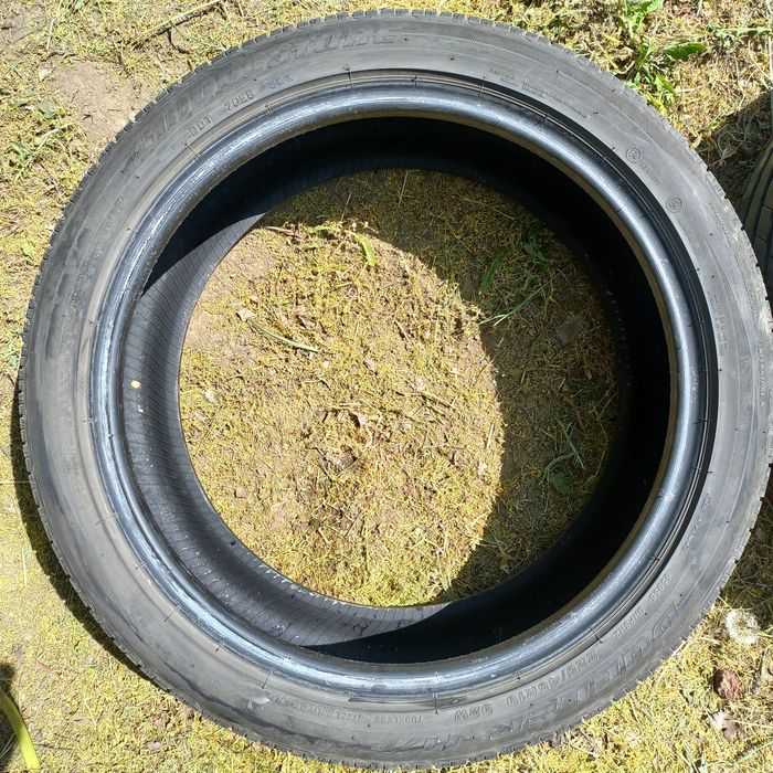 anvelope vara bridgestone 225/45/19