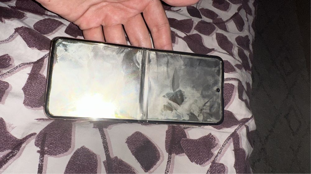 Samsung Galaxy flip 4 pentru piese