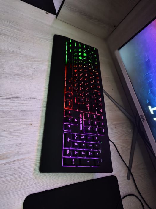 10 dona kompyuter game club mebellari bilan