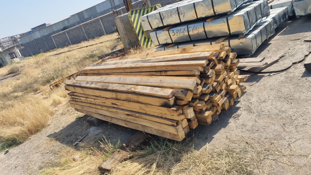 Доски из вагонах