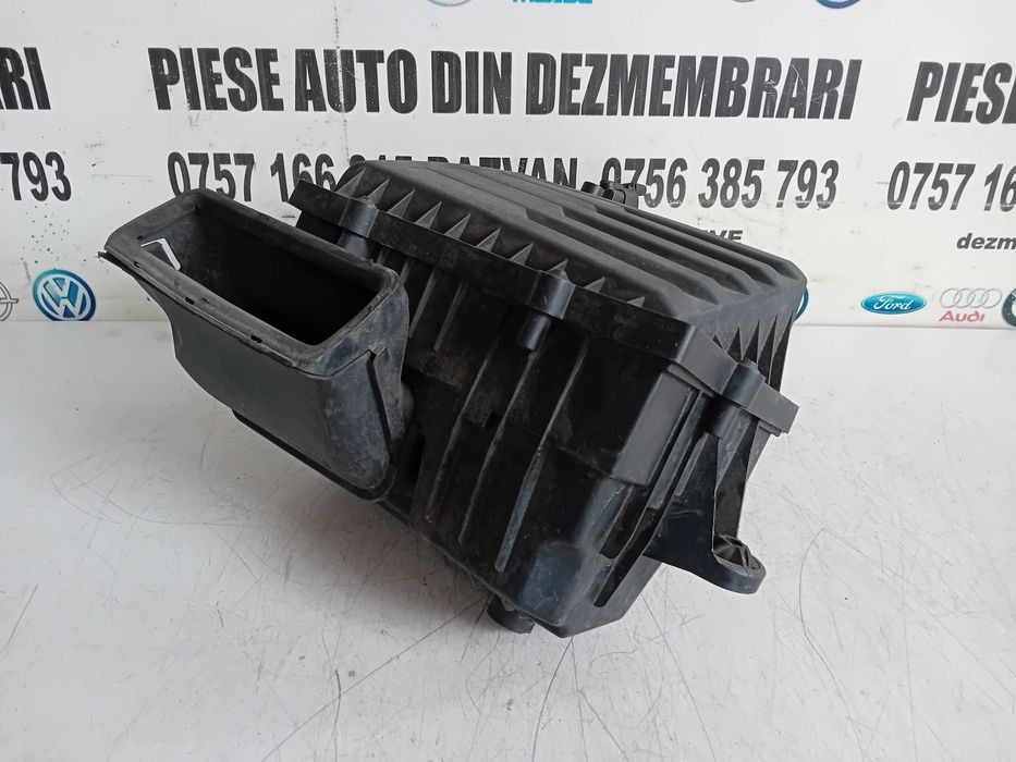 Carcasa Filtru Aer Debitmetru Aer Vw Passat B8 Golf 7 1.6 Tdi Motor DCX Cod 5Q0129607AE 04L906461B