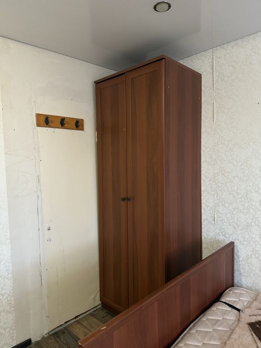 Продам спальный гарнитур