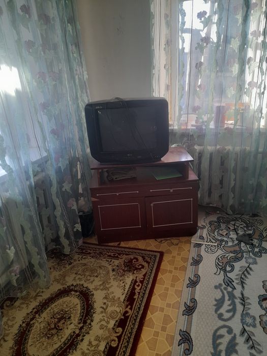 Продам телевизор