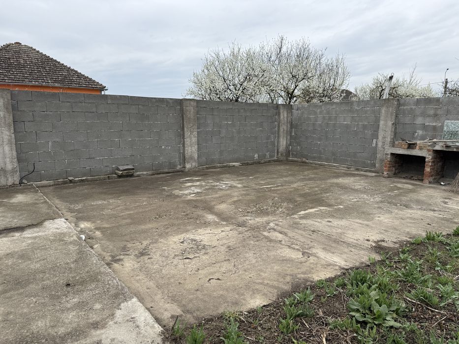 Spațiu comercial magazin Șeitin 703 mp teren vitrină stradală