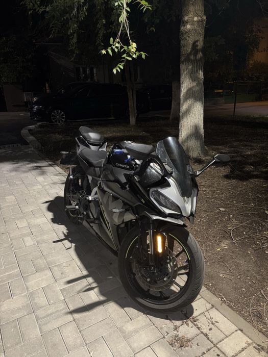 CFMOTO 300sr 2022