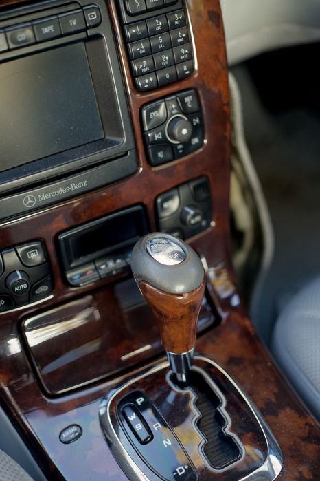 Dezmembrez Mercedes CL W215 AMG bara far aripa stop parbriz capota usa