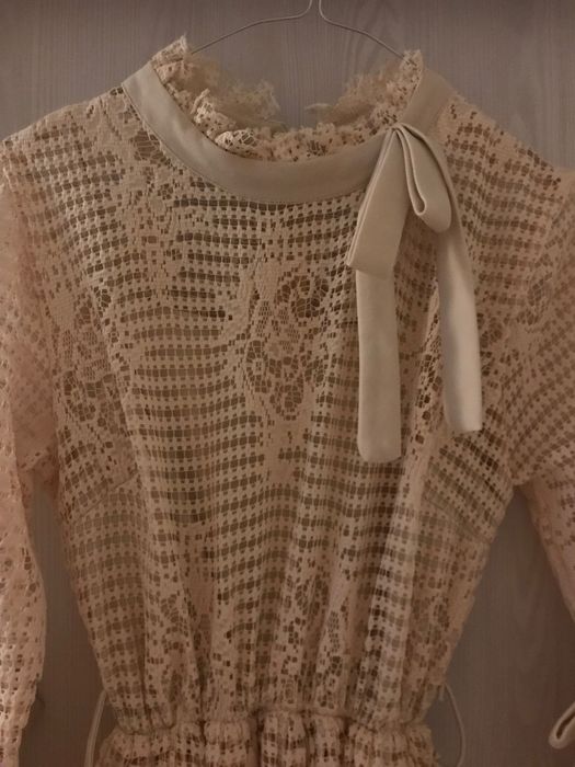 Прекрасна дантелена рокля С/М