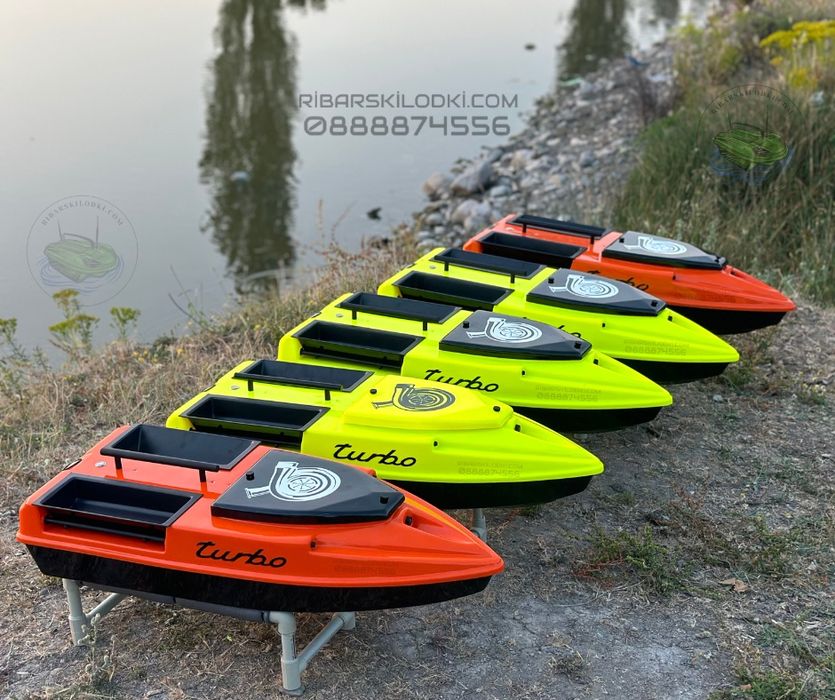 Бърза лодка за захранка TURBO с 3 години гаранция