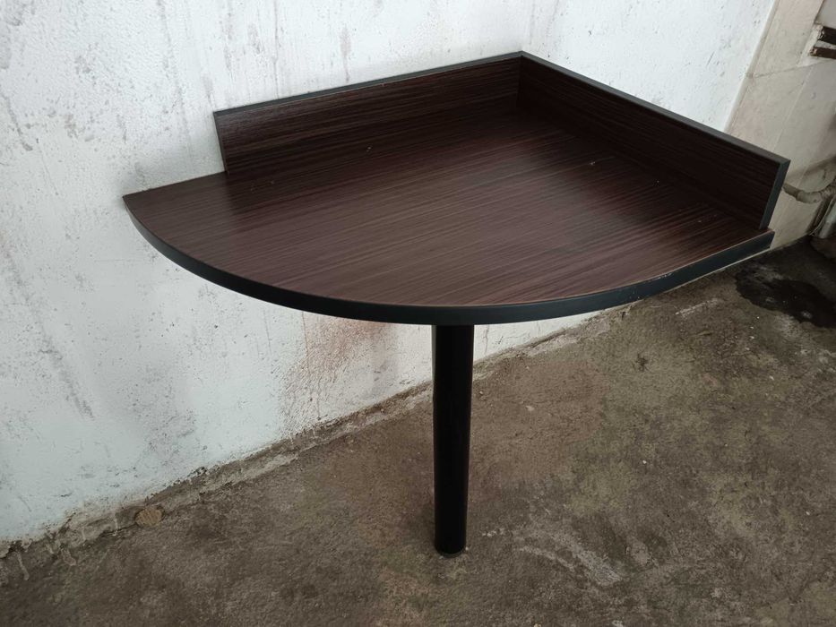 Помощна маса от ПДЧ, цвят венге