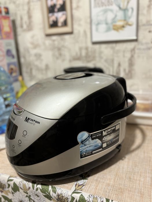 Мультиварка Redmond