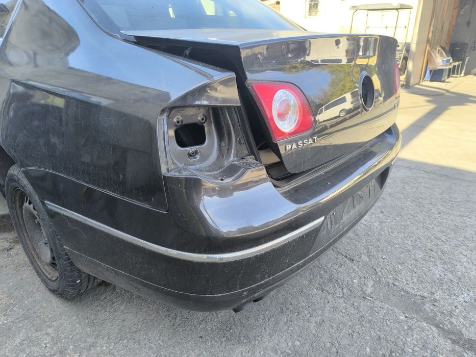 Bara spate / portbagaj Vw Passat B6 Sedan