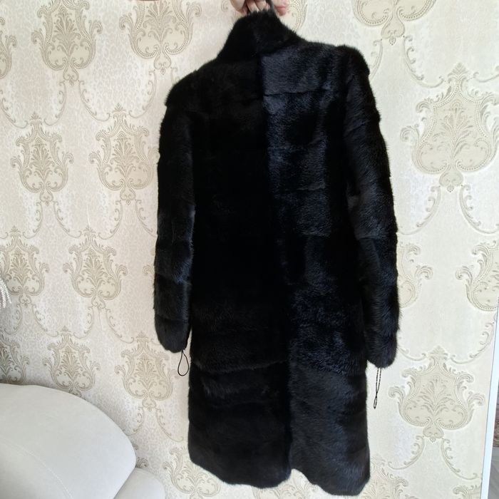 Продам Норковую шубу Assyl