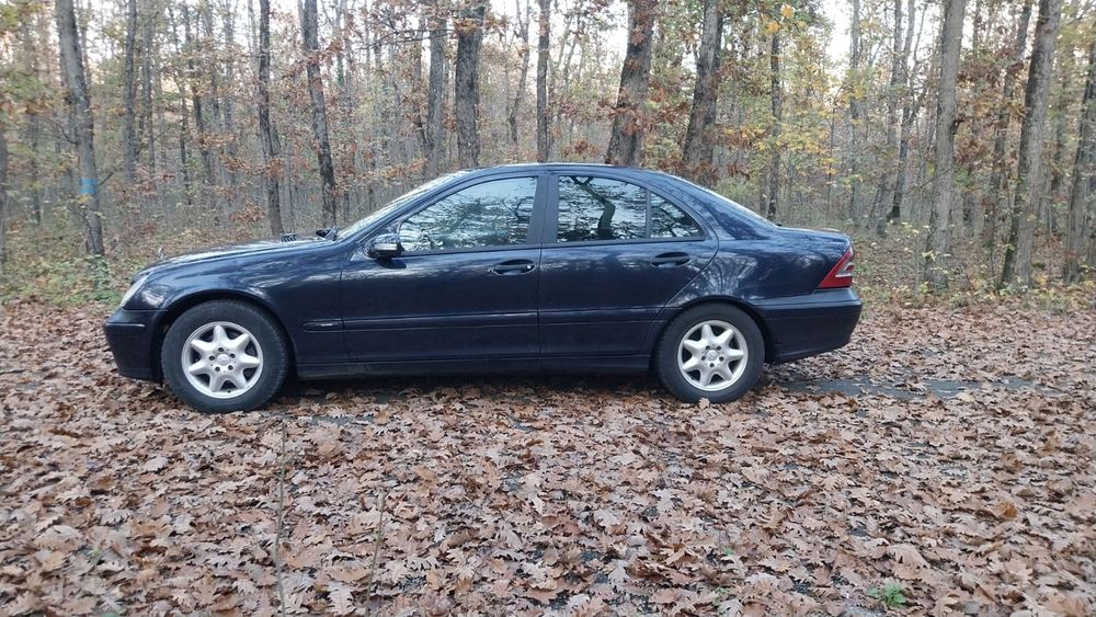 Мерцедес Ц220 2.2