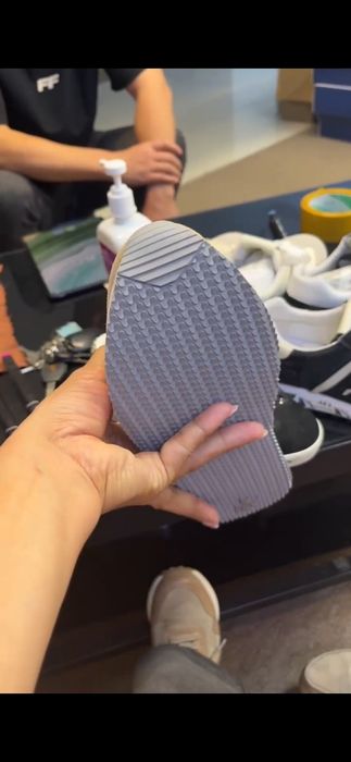 Кроссовки от бенда премиата . Новая