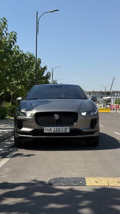 JAGUAR I-PACE EV400S (электромобиль с пробегом 47000км±)