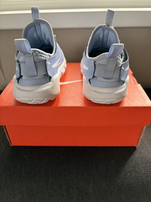 Детски маратонки Nike flex runner 2- 26 номер + ПОДАРЪК  яке