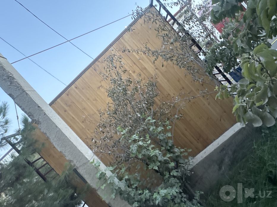 Yaxshi holati  temir kravat sotiladi  razmeri 4 x 4 bemalol kurib