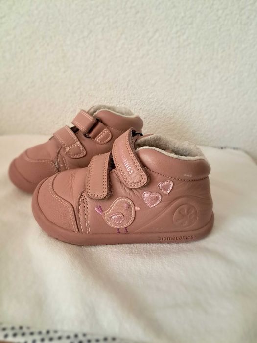 Обувки biomecanics 21 номер за момиче