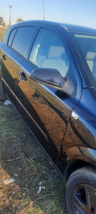 Vând Opel astra anstare bună 2009 și la combinați