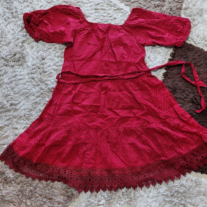 Продам платья 44р