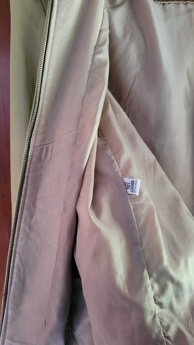 Geaca piele - dama, marimea 50, cu gluga, captuseala bej