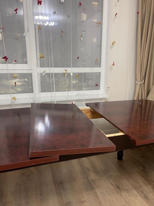 Продам Стол в хорошем сост