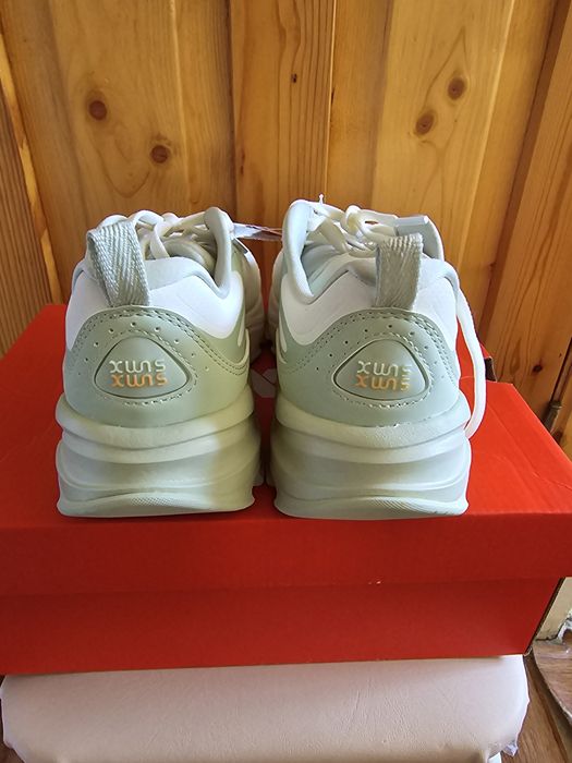 Новые кроссовки Xtep 37р.