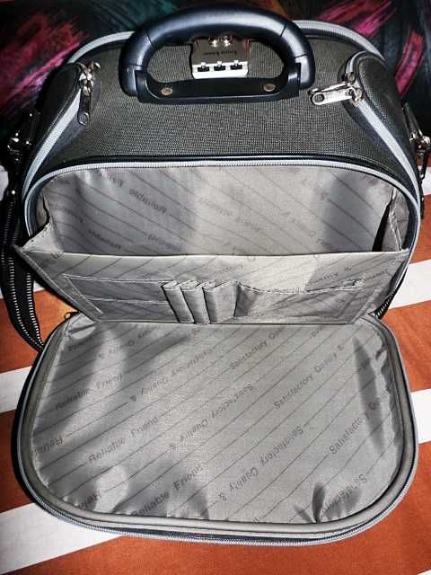 маркова чанта Louis Kaiser-hard case