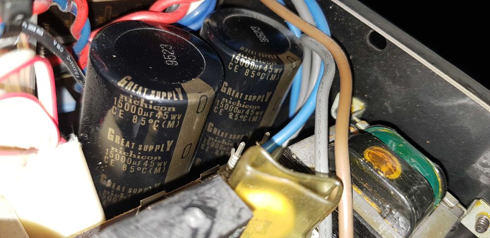 Yamaha DSP E 1000 amplificator procesor Home Cinema stereo si surround