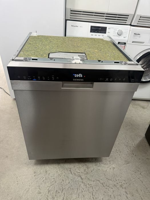 Съдомиялна за  полу вграждане Siiemens