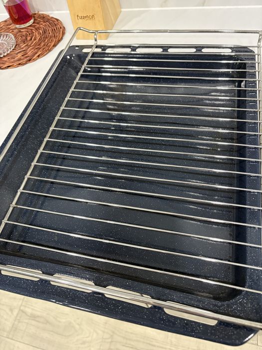 Продам электро духовку