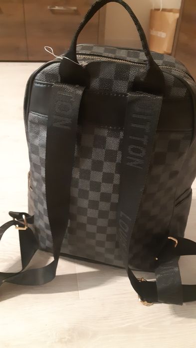 Geanta-rucsac,Louis-Vuitton, 150 lei, preț fix
