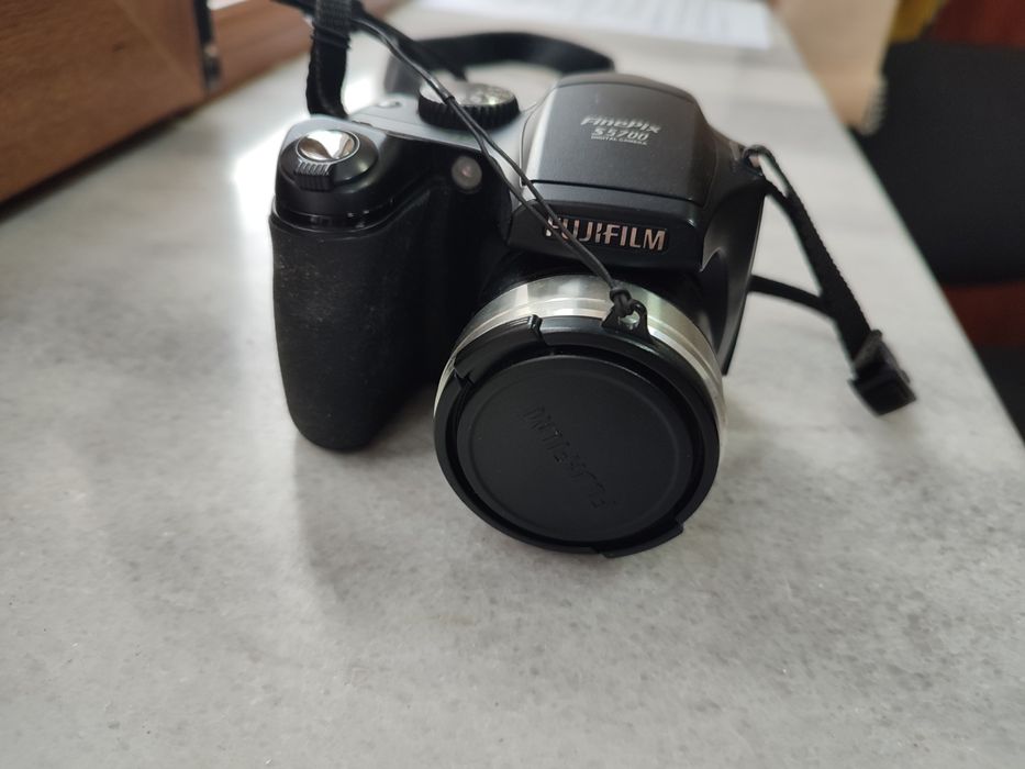 Camera foto Fujifilm S5700