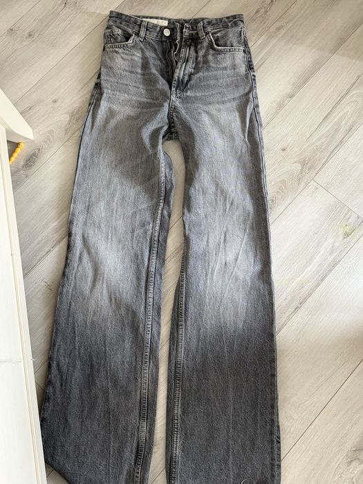 Джинсы Зара 32р в отличном состоянии