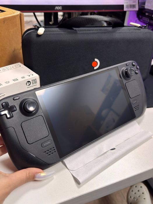 Valve Steam Deck Oled 1Tb в прекрасном состоянии