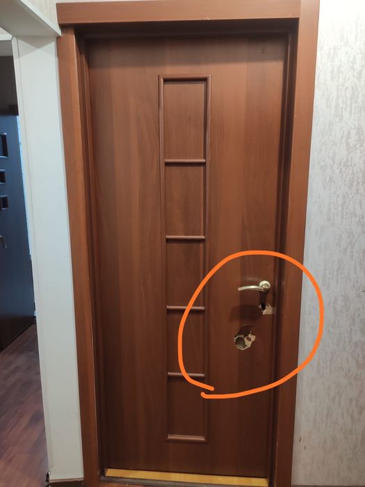 Межкомнатные двери отдам