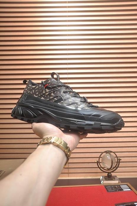 Burber*ry sneakers